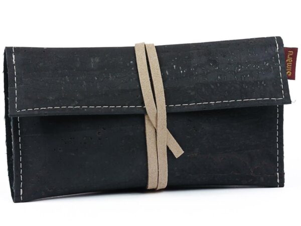Funda Simaru para tabaco de liar hecha de corcho, con compartimentos para encendedor y filtros, color negro